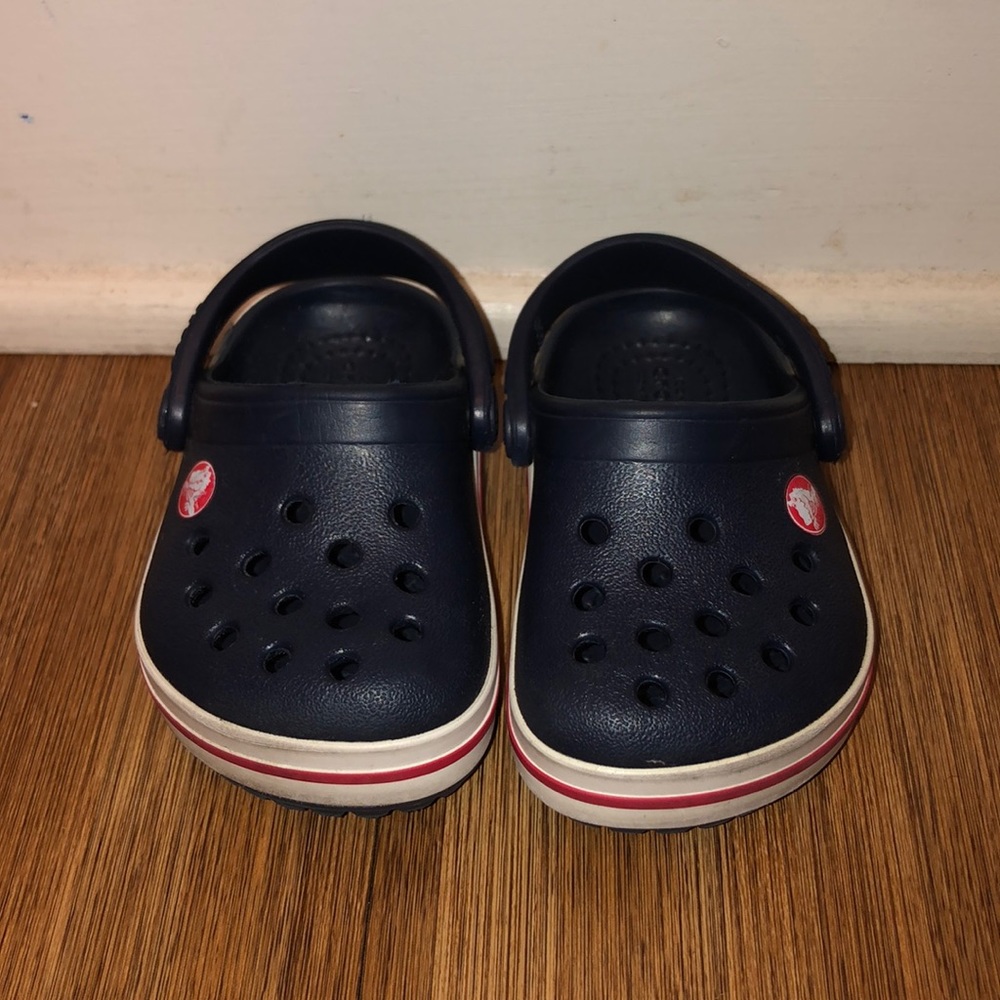 Toddler crocs